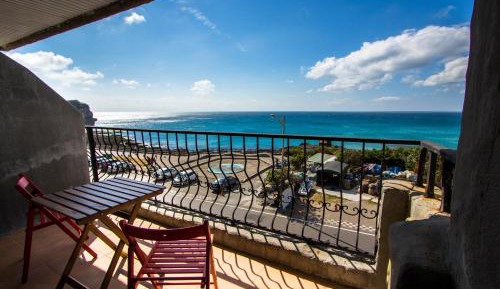 Deluxe Double Room with Balcony and Sea View