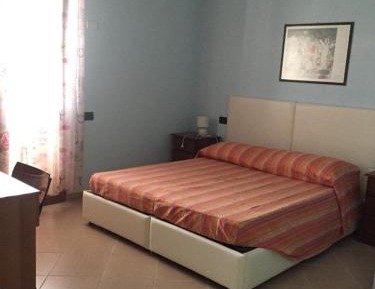 Large Double or Twin Room