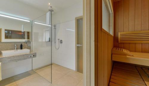Deluxe Room With Sauna