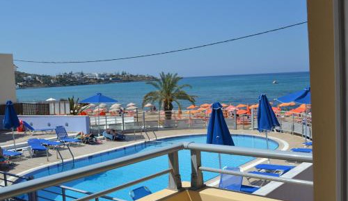 One-Bedroom Apartment with Side Sea View  (2-3 Adults)