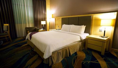 Standard King Room - No Outside View 