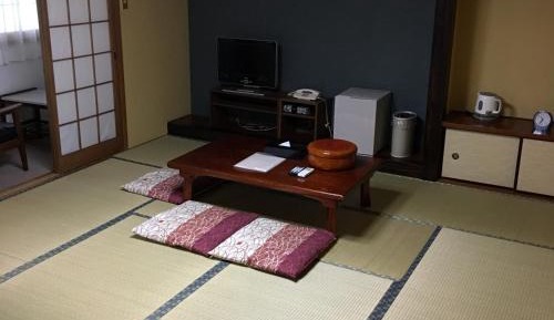 Japanese-Style Room
