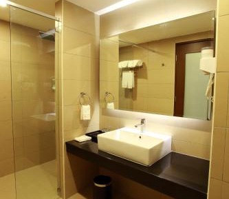 Deluxe Twin Suite