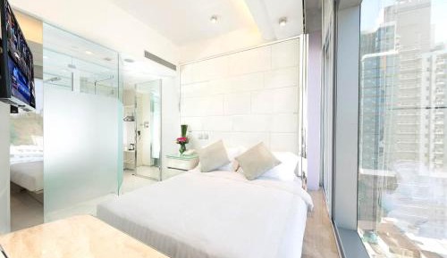 iSelect Queen Room