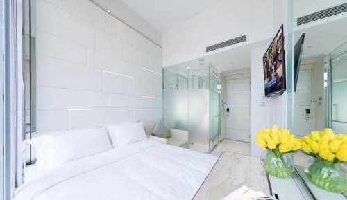iBusiness Deluxe Family Room