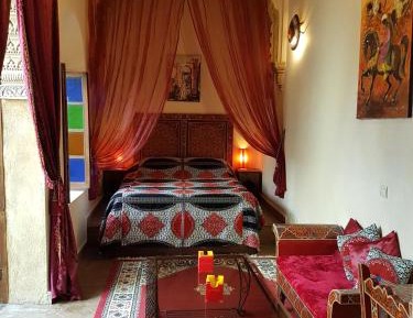Rouge Deluxe Suite