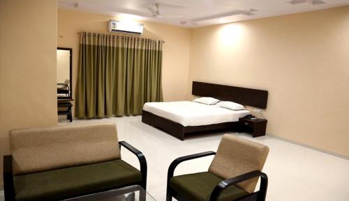 Queen Room