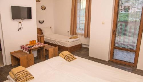 Comfort Triple Room