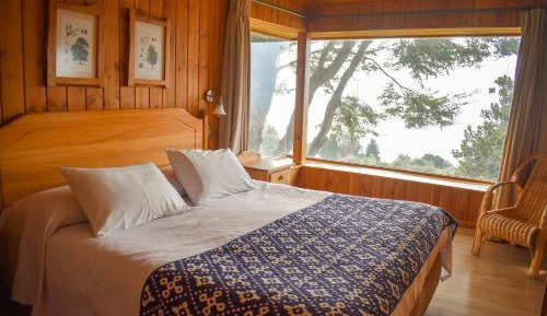 Three-Bedroom Bungalow (8 Adults) 