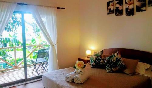 One-Bedroom Bungalow