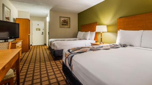 Double Room with Two Double Beds and Roll-In Shower - Disability Access/Non-Smoking