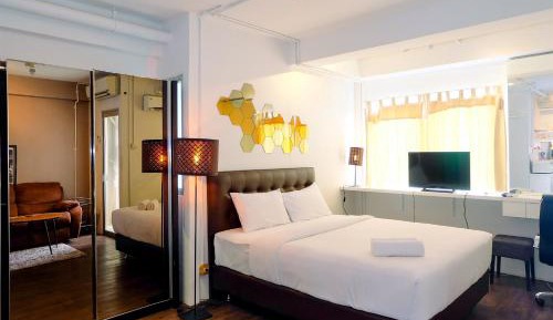 Studio Apartment