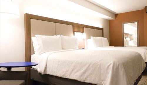 Standard Room with Two Queen Beds