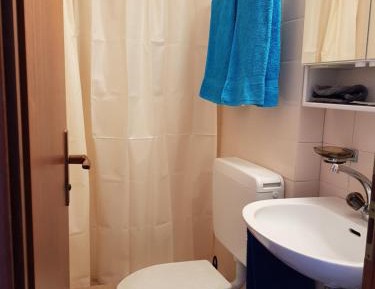 Double or Twin Room with Shower