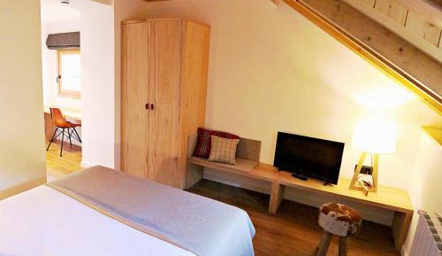 Deluxe Double Room with Bath