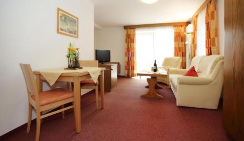 Apartment (2 Adults)