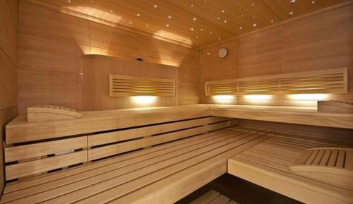 Apartment with Bath