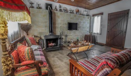 Three-Bedroom Holiday Home with Fireplace