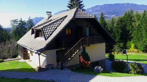 Apartment with Garden View