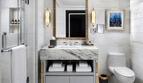 Fairmont Gold Queen Room