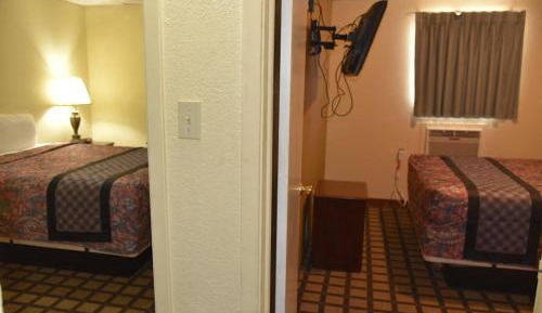 Two-Bedroom Suite