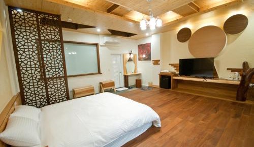 Double Room with Mountain View