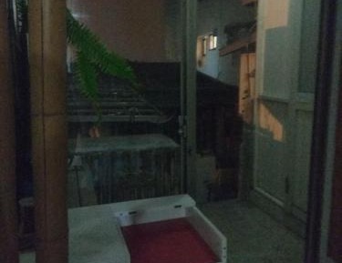 Single Room with Shared Bathroom