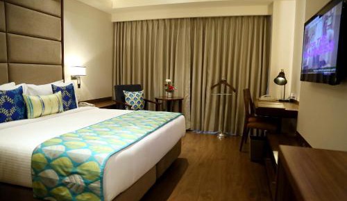 Deluxe Room with 1+1 offer on Selected Beverages, 20% off on Food & Soft Beverages, 20% off on Laundry service, Complimentary early check in & Complimentary late check out by 2 hours subject to availability