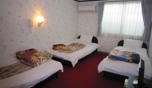 Triple Room with Shared Bathroom