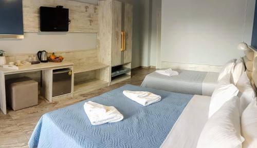 Standard Triple Room with Sea View