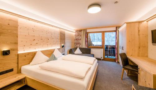 Double Room with Shower