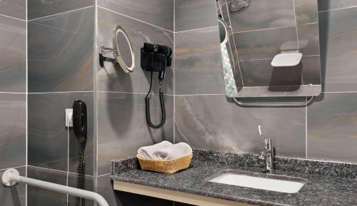 King Room - Non-Smoking