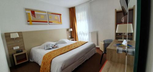 Classic Double Room City Side