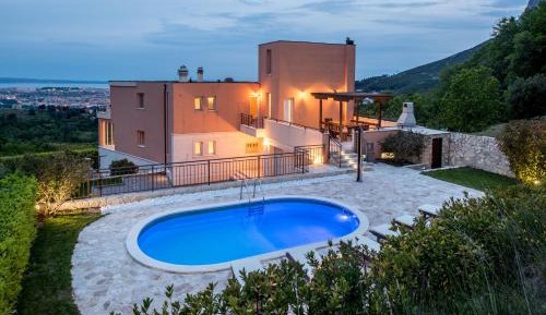 Superior Villa