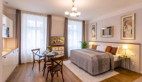 Studio Apartment