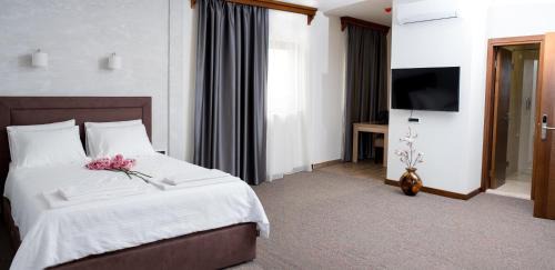 King Suite with Balcony
