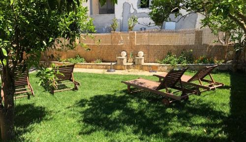 Apartment with Garden View