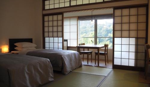 Twin Room with Shower - Non-Smoking