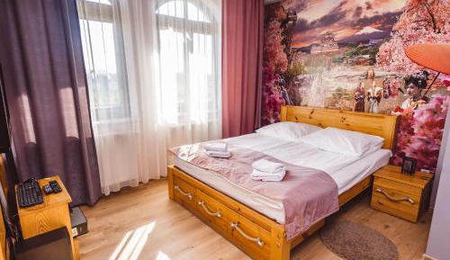 Apartment (3 Adults)