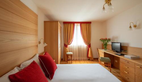 Classic Double or Twin Room