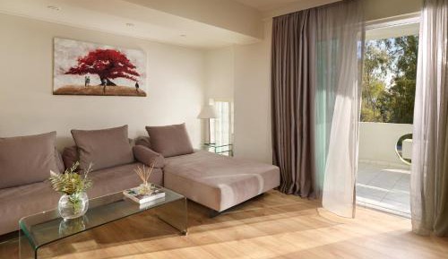 Large Suite