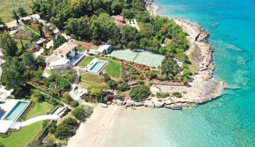 Villa - Beach Front