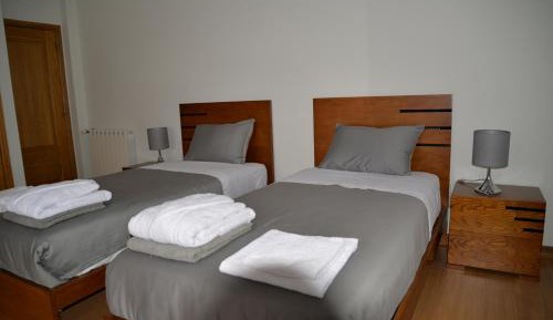 Twin Room with Private Bathroom