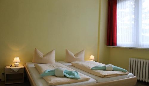 Apartment (2 Adults)