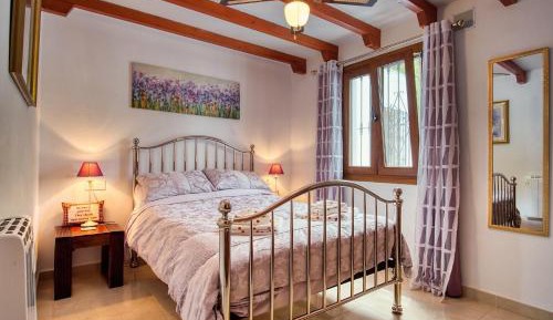Double Room with Private External Bathroom