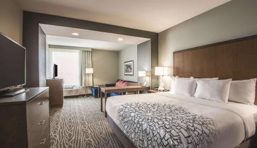 Executive King Room with Sofa Bed