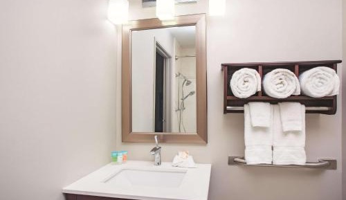 King Room - Mobility Access/Non-Smoking