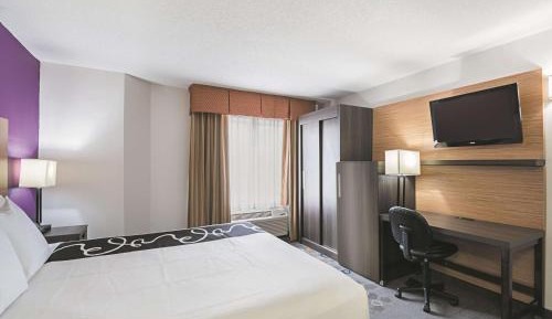 Queen Room - Disability Access