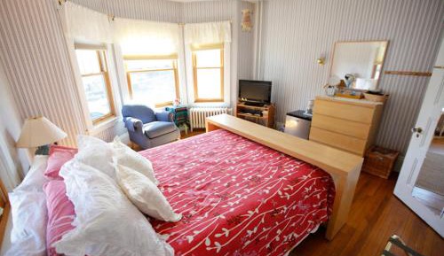 Queen Room