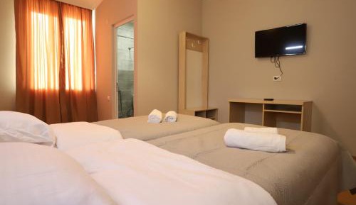 Large Twin Room